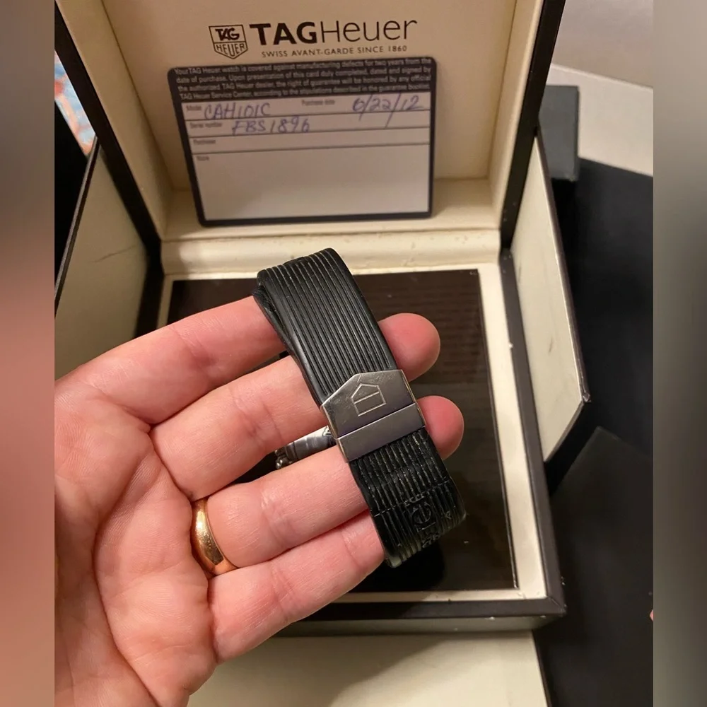 Tag pre owned
